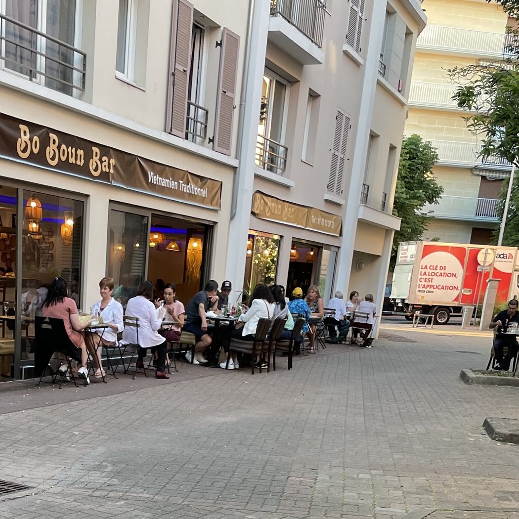 Bo Boun Bar 2